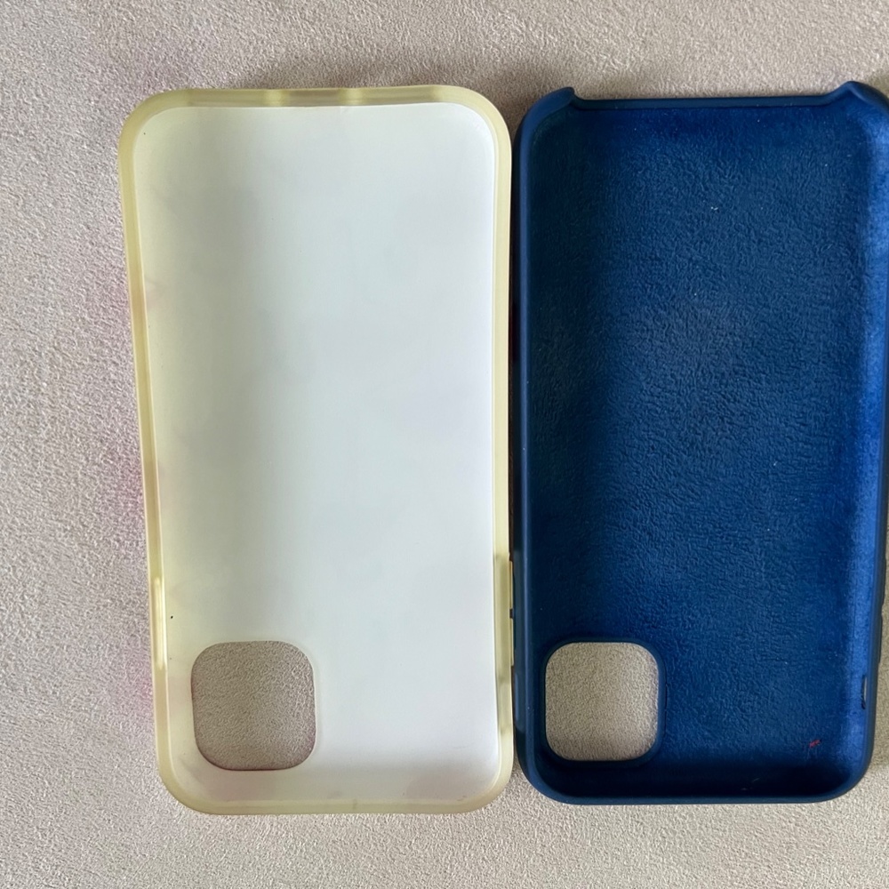 Two iPhone 11 cases - Picture 2 of 2